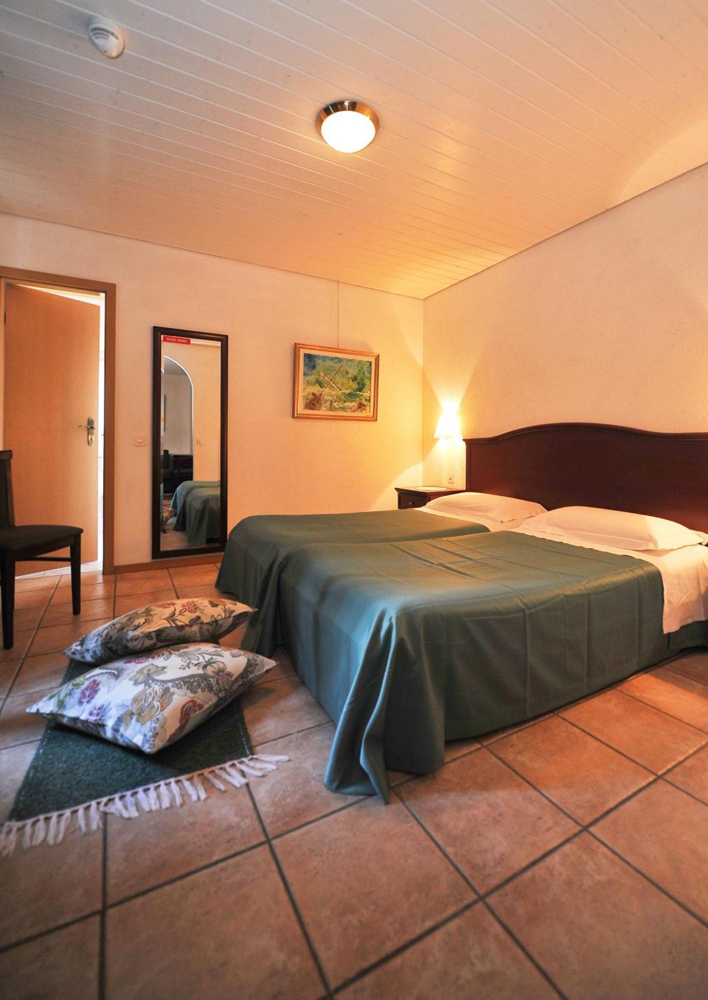 Hotel Ristorante Grotto Serta Lamone Rum bild