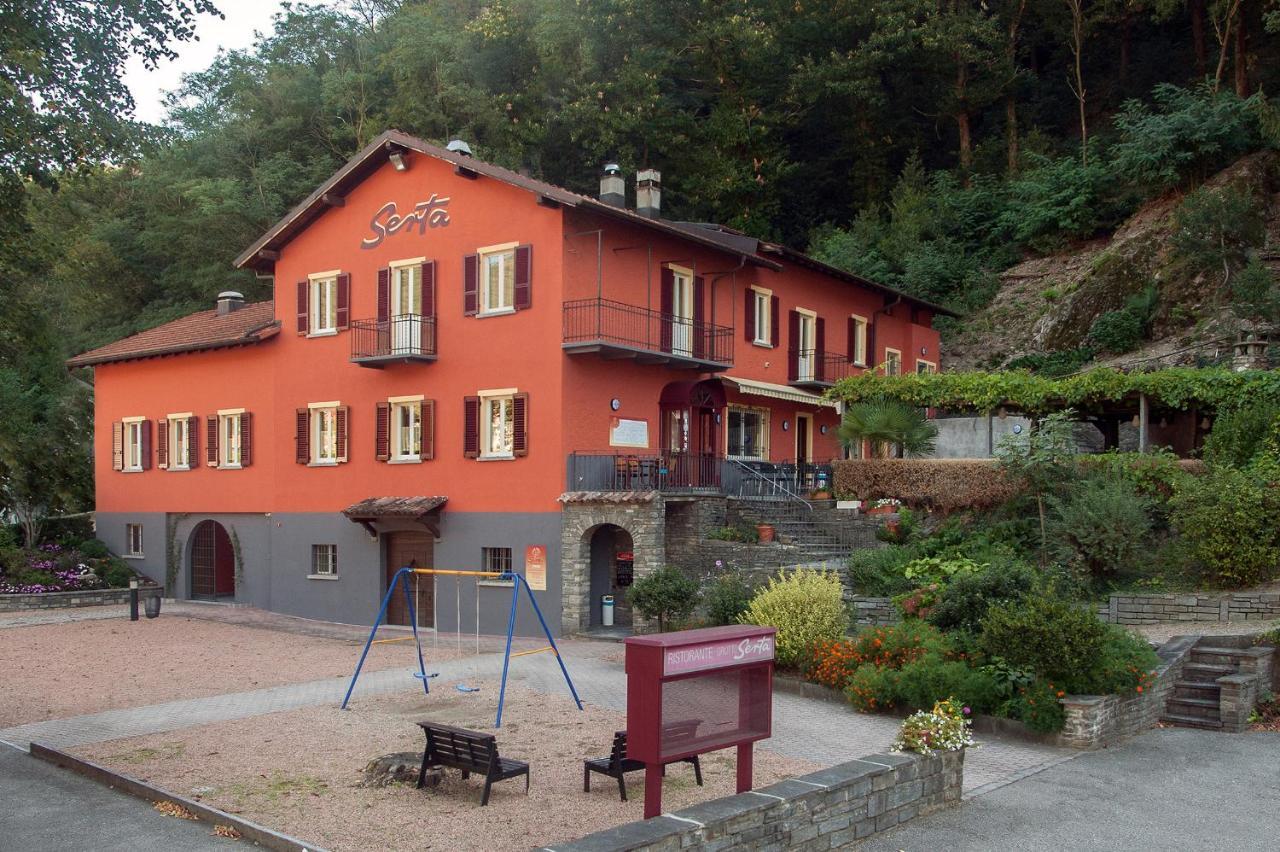 Hotel Ristorante Grotto Serta Lamone Exteriör bild