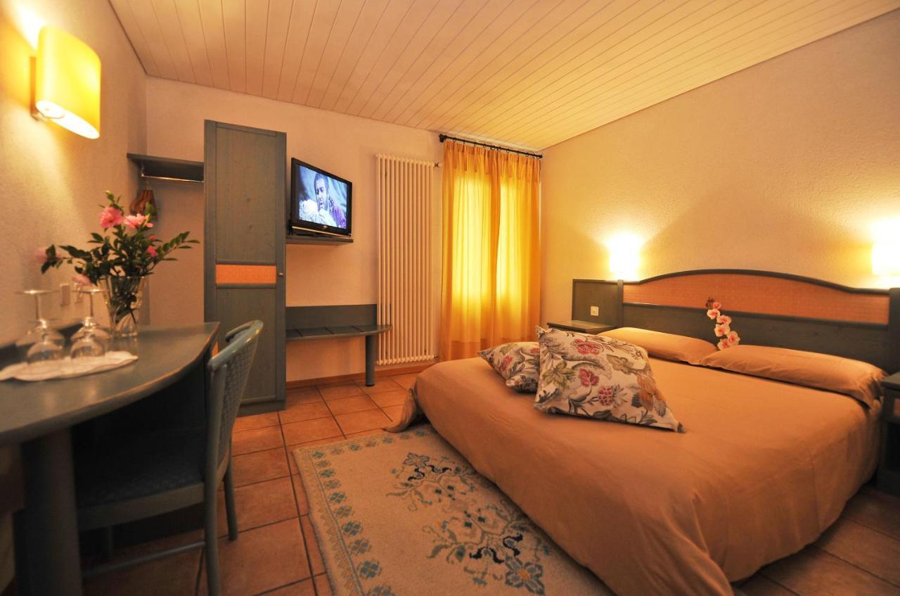 Hotel Ristorante Grotto Serta Lamone Exteriör bild